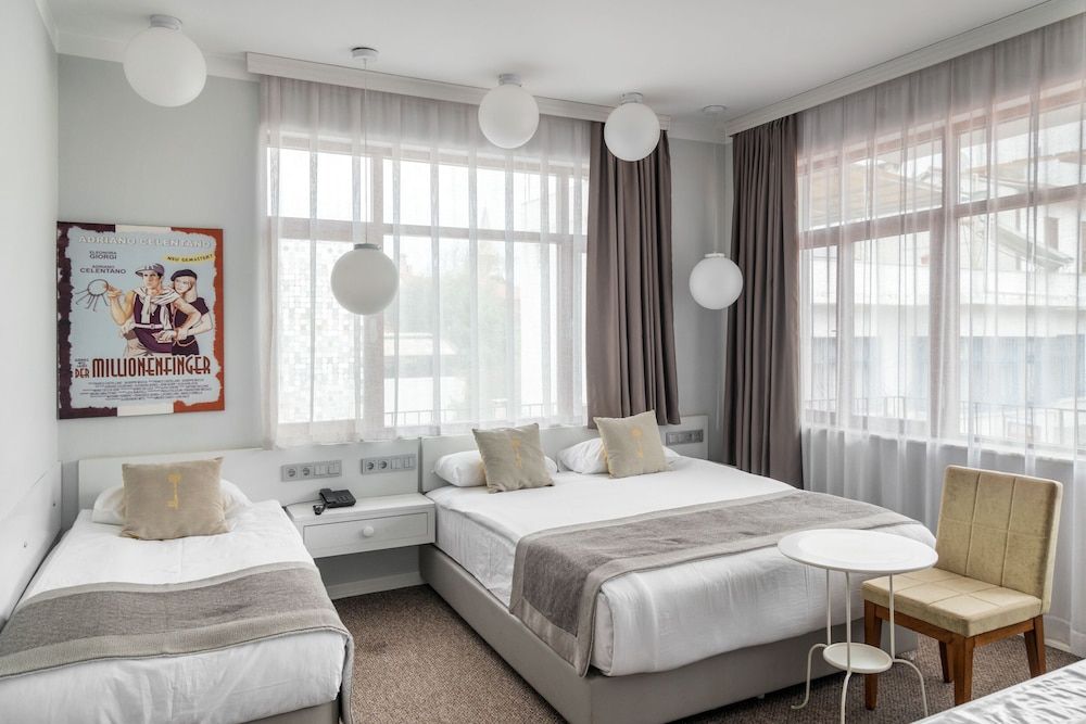 undefined Delight Deluxe Hotel and Spa 5
