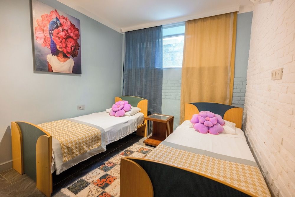 undefined Delight Deluxe Hotel and Spa 4