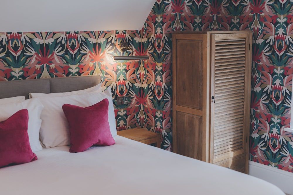 Florence Gardens Hotel & Restaurant Executive King Room with Shower 6