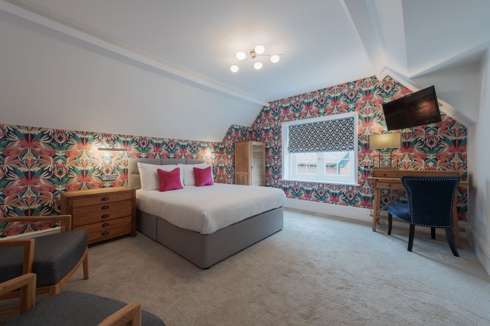 Florence Gardens Hotel & Restaurant Executive King Room with Shower