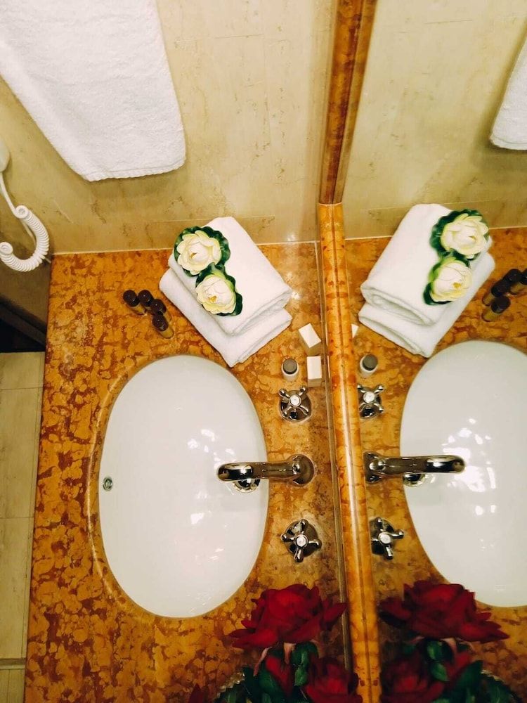 Castello Castriota Scanderbeg Suites De Charme Basic Triple Room, City View 6