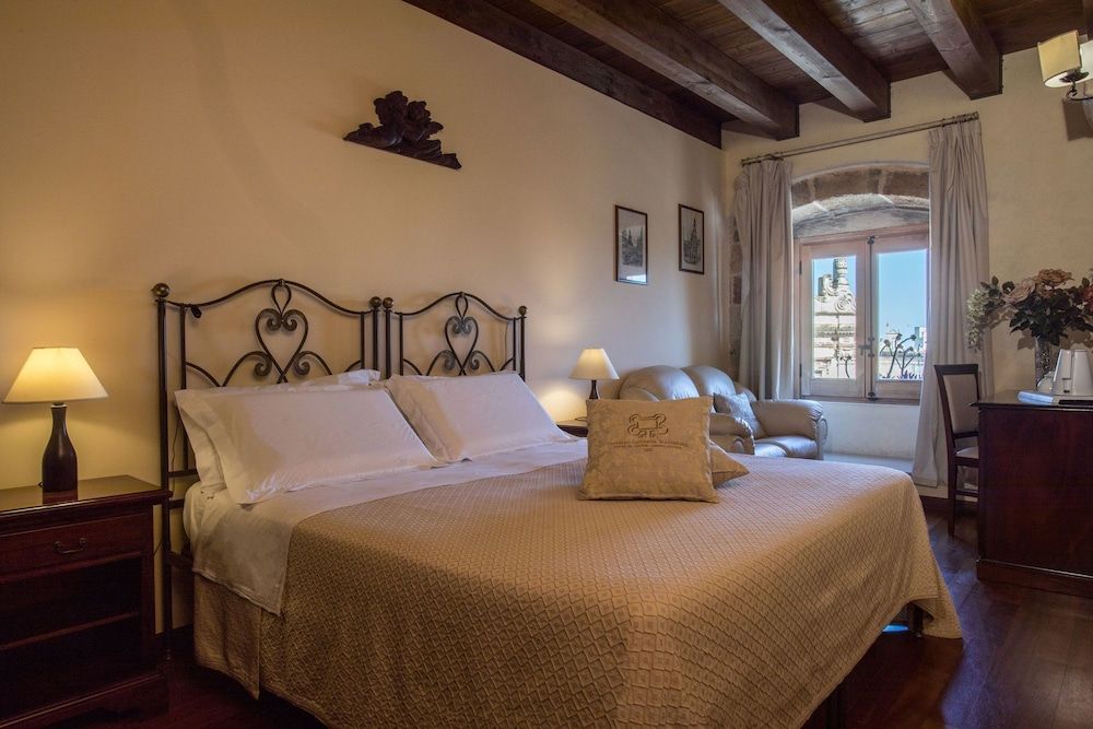 Castello Castriota Scanderbeg Suites De Charme Comfort Double or Twin Room, Private Bathroom, City View 5