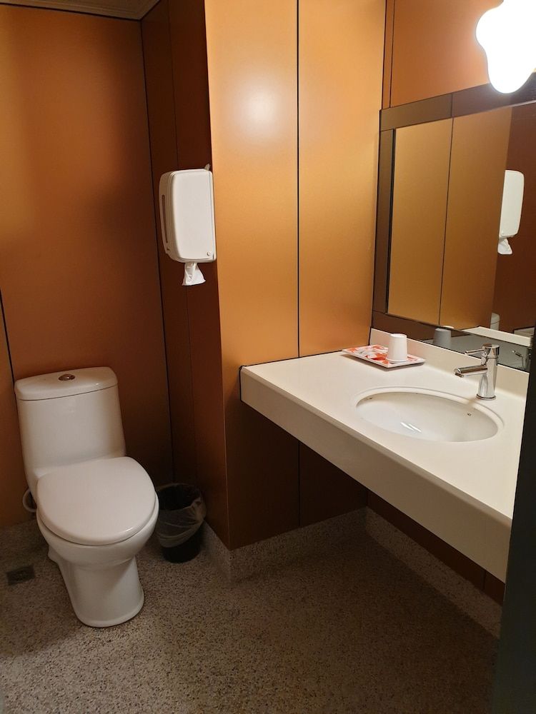 undefined Walker Hotel Sanchong 8