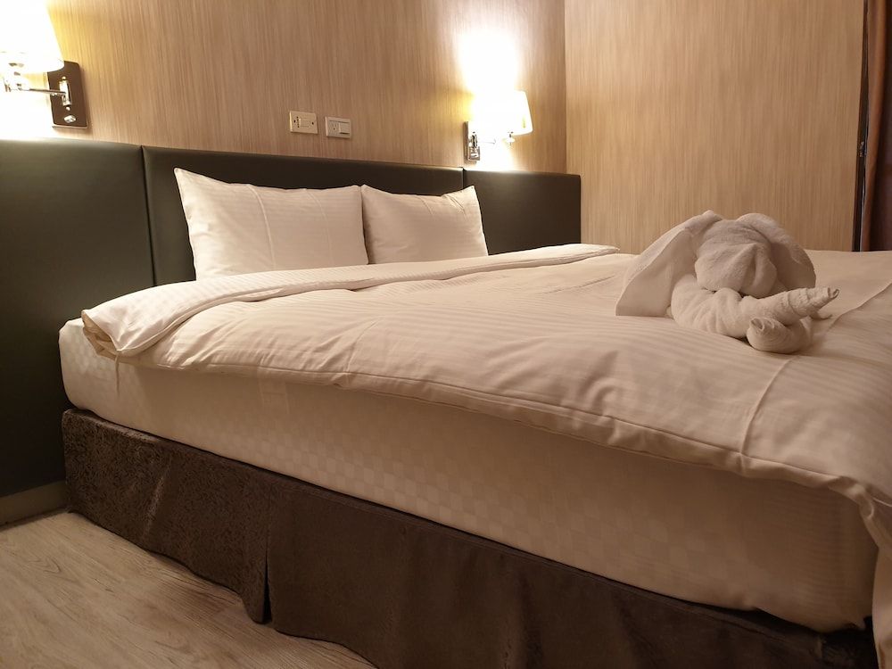 Walker Hotel Sanchong Business Double Room 5