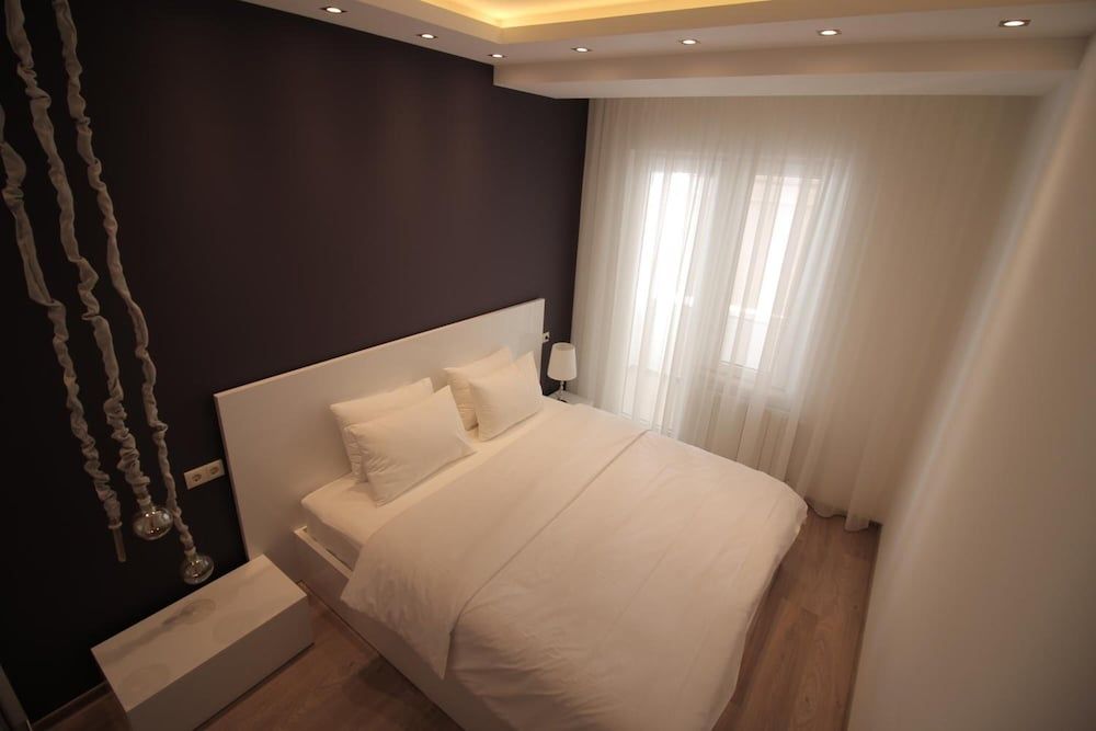 Superior Apartments Superior Apartment, Balcony 4