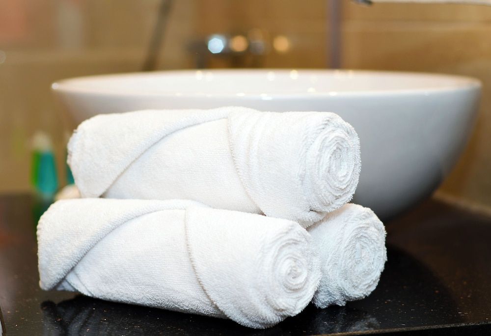 Superior Apartments Deluxe Room, City View 9