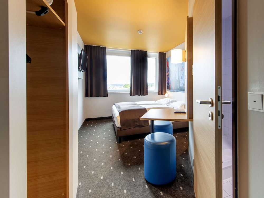 B&B Hotel Landshut Double Room 4