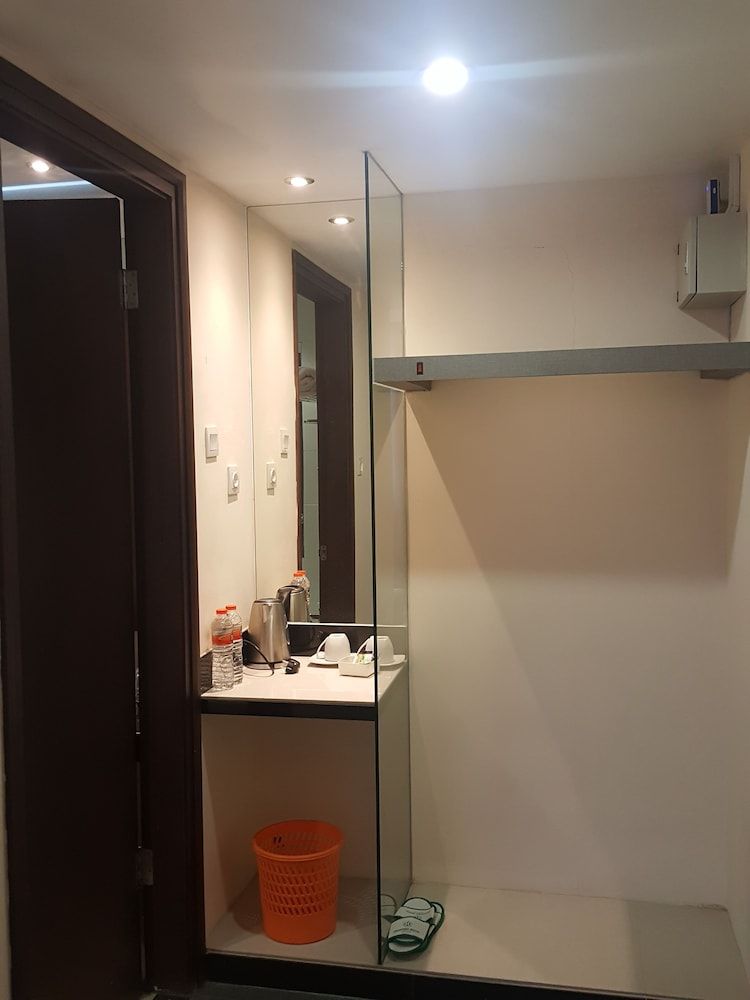 Hotel Kharisma Room (VIP) 2