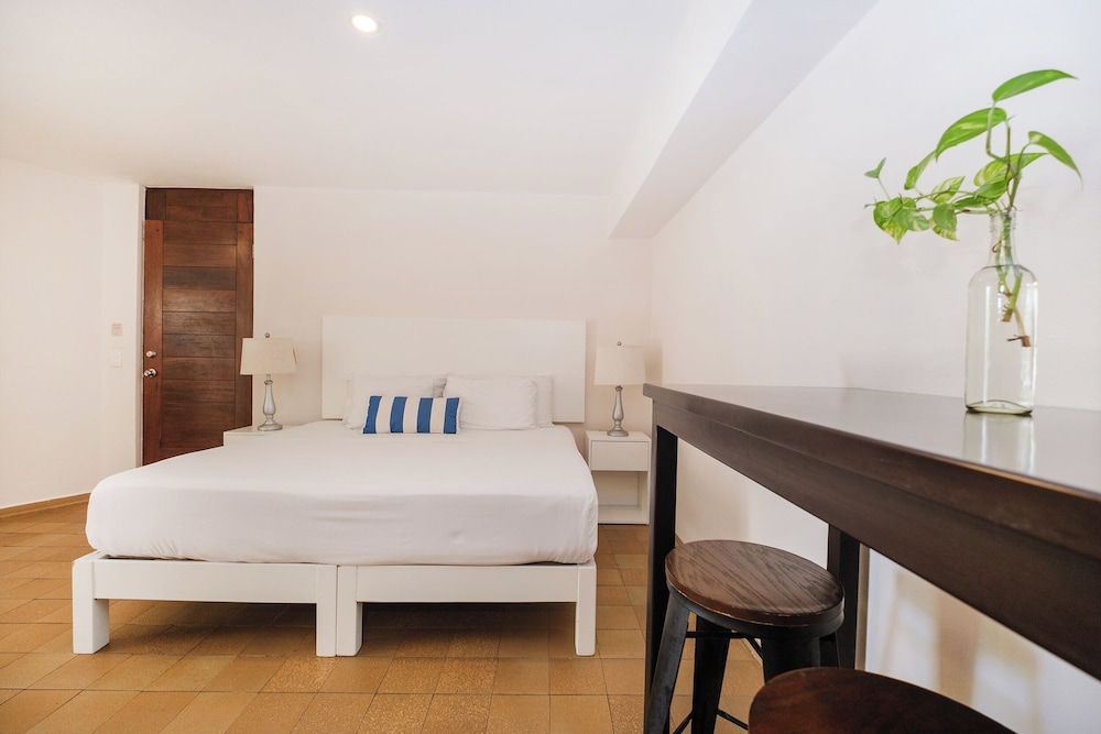 Suites Turquesa Basic Double Room, 1 Bedroom 2