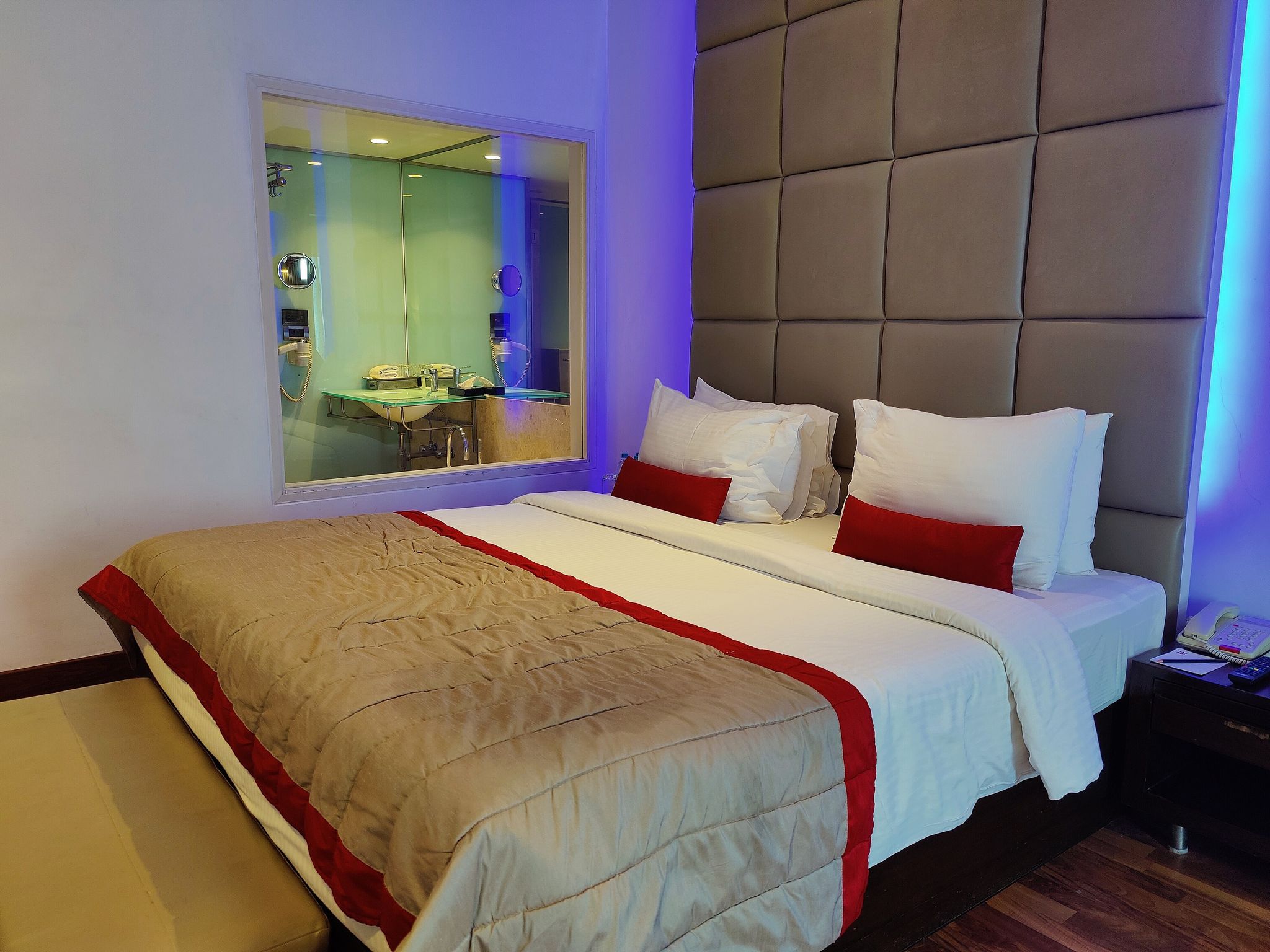 Hotel Royal Orchid Bangalore Deluxe Twin Room
