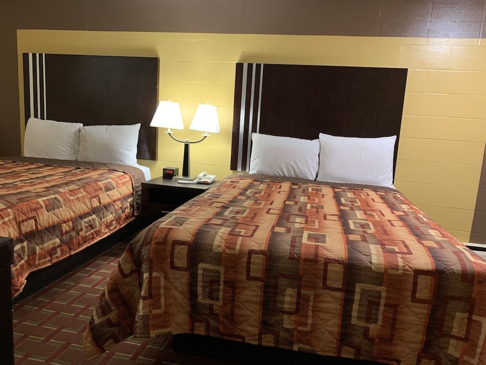 Scottish Inns Kenmore Standard Room, 2 Queen Beds, Non Smoking 2