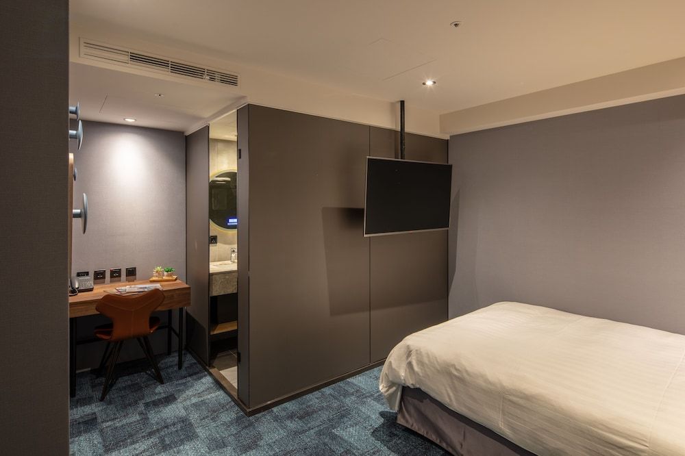 Standard Double Room, No Windows