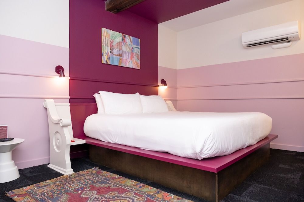 Room 2:7 - Interior King