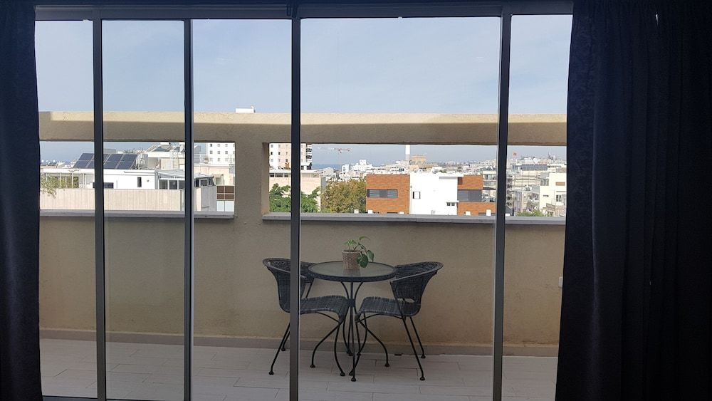 Ben Yehuda Rooftop Apartments One-bedroom apt with 2 balconies 3