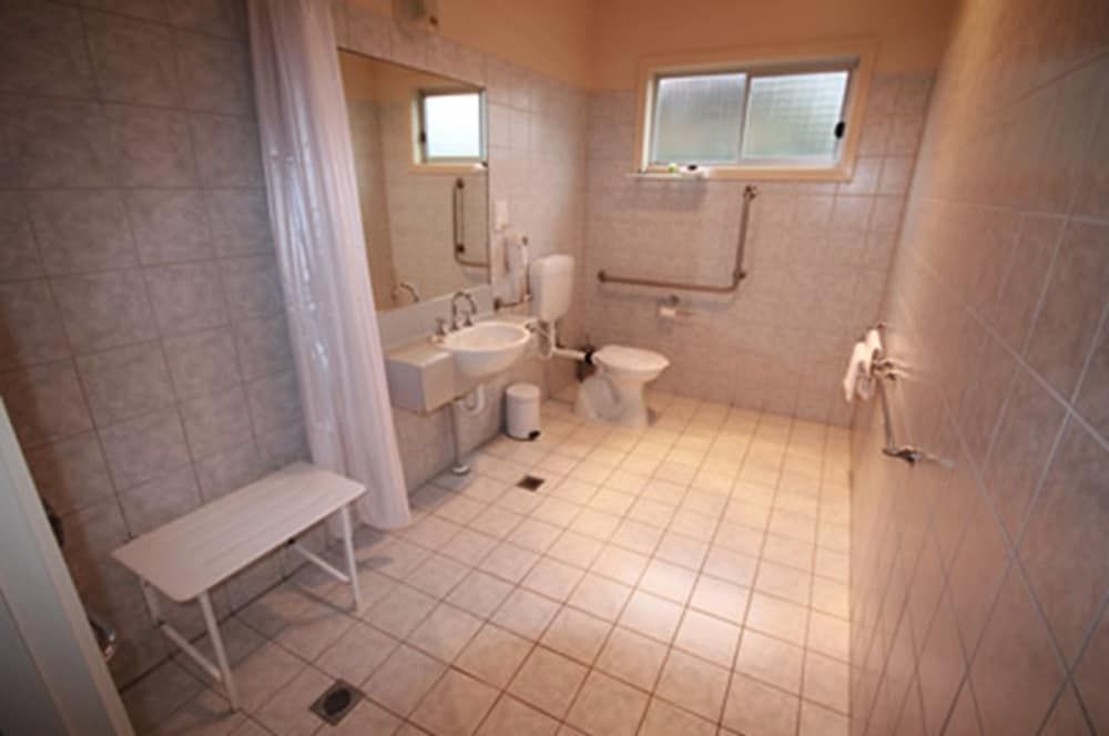 Hume Villa Motor Inn Standard Room