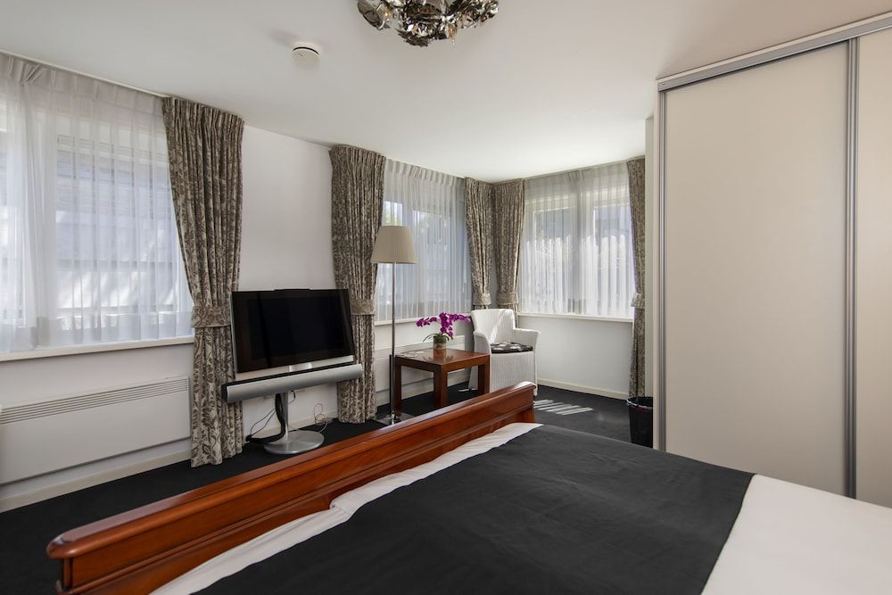 Hotel La Rosa Amsterdam Beach Classic Bungalow 7