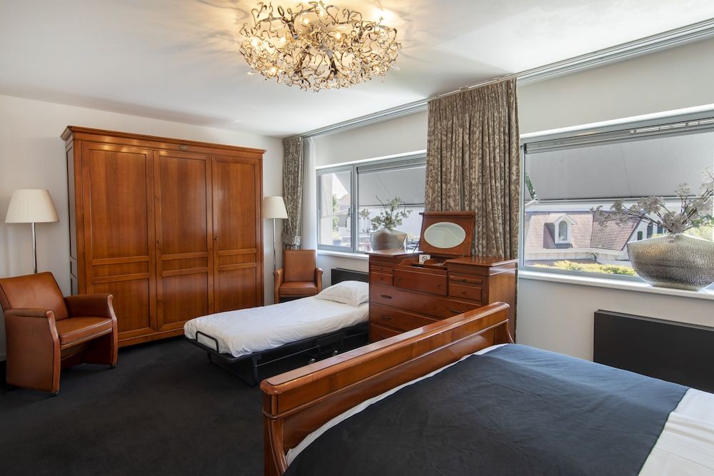 Hotel La Rosa Amsterdam Beach Deluxe Triple Room, 1 Queen Bed