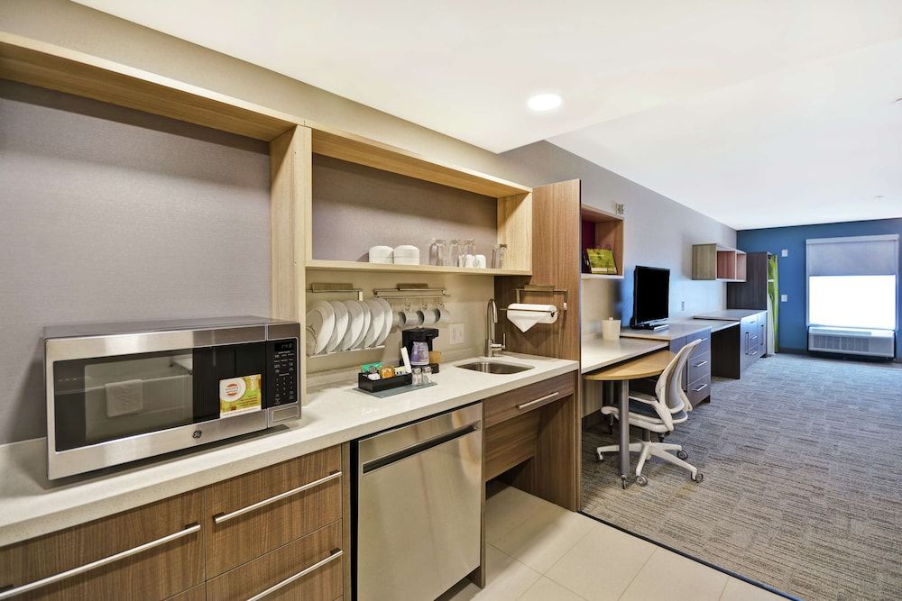 Studio, 2 Queen Beds, Accessible, Bathtub (Mobility & Hearing)