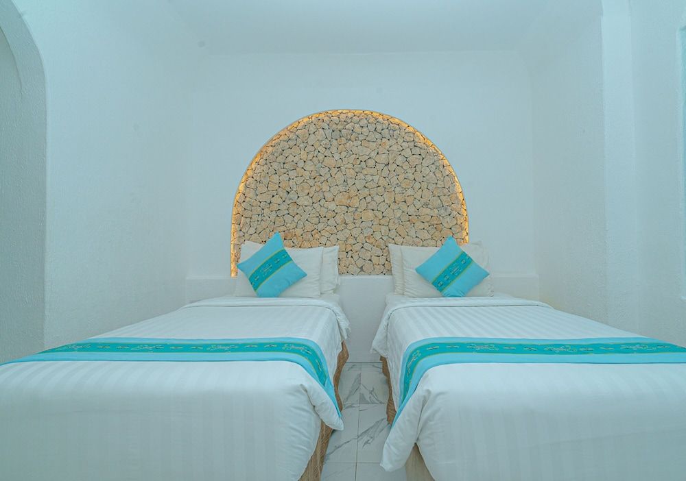 Loccal Collection Hotel Standard Twin Room 2