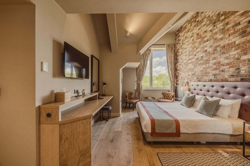 Signature Double or Twin Room, Accessible
