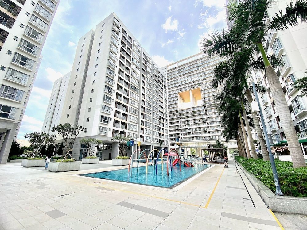 undefined Scenic Valley Suite 8