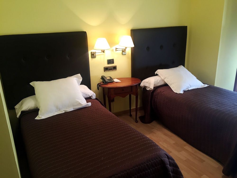 Hotel Juanito Double Room, 2 Twin Beds 2