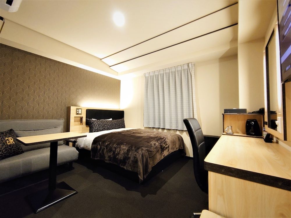 Premium Single Room, 1 Double Bed, Smoking (with Sofa)