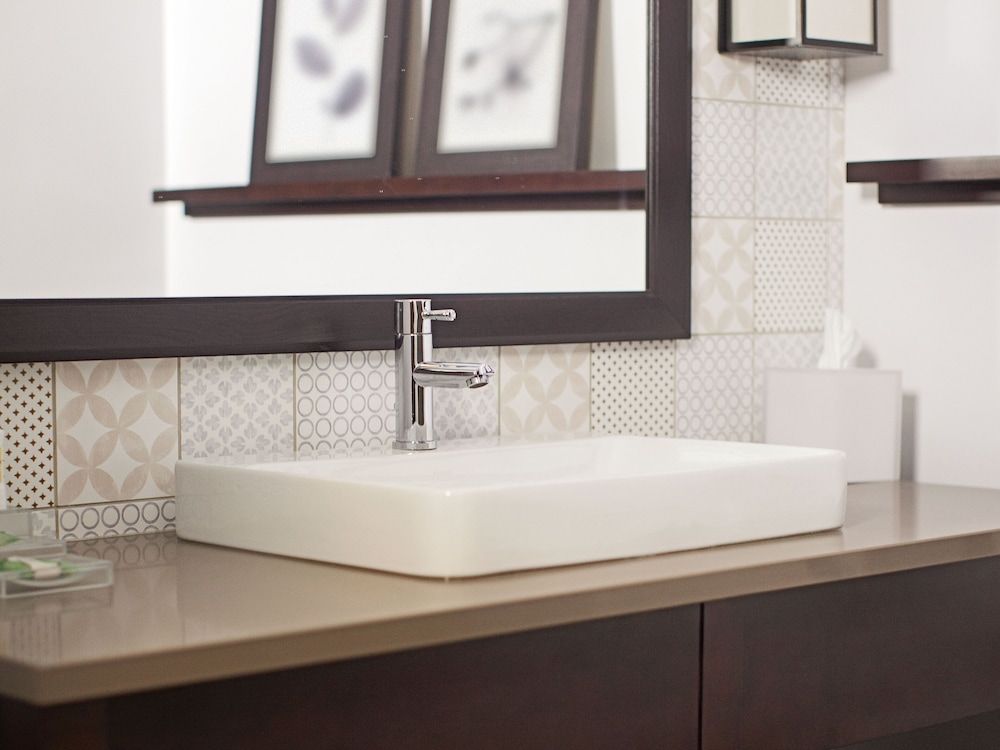 Country Inn & Suites by Radisson, Buffalo, MN Standard Room, 2 Queen Beds, Non Smoking 3