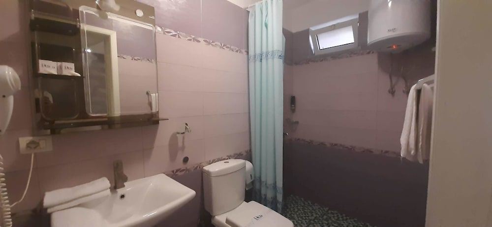 Hotel Bylis Economy Double Room 3