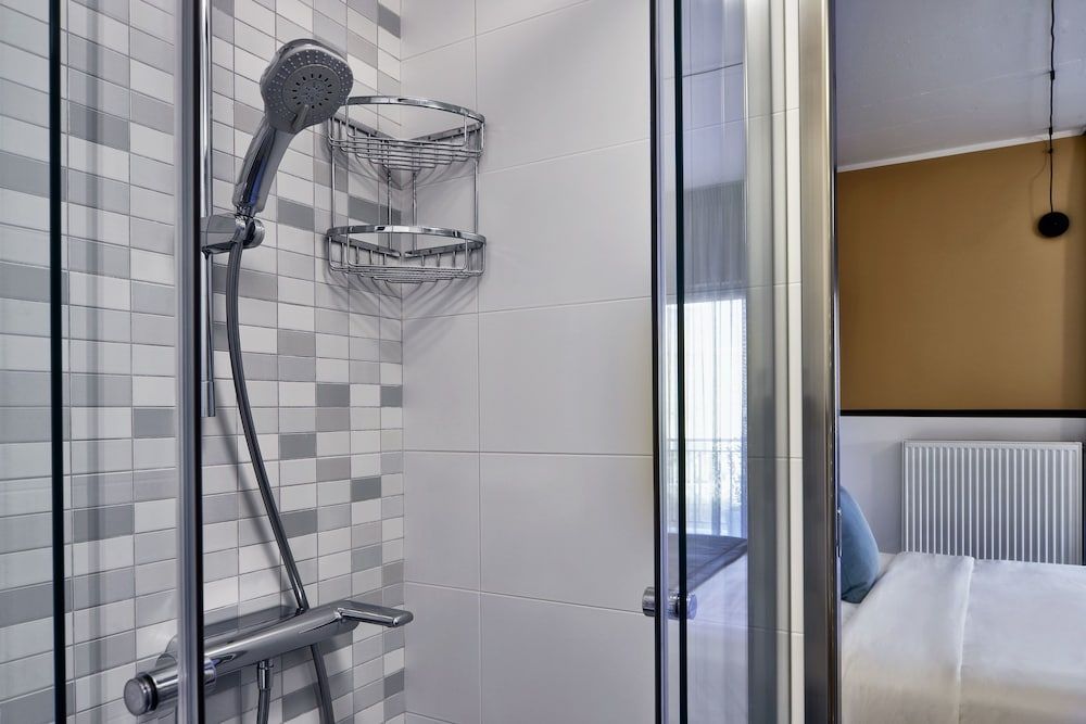 MONO Lofts Loft Suite 6