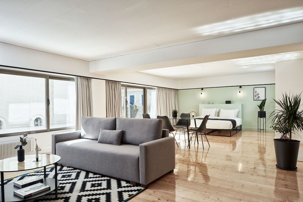 MONO Lofts King Studio