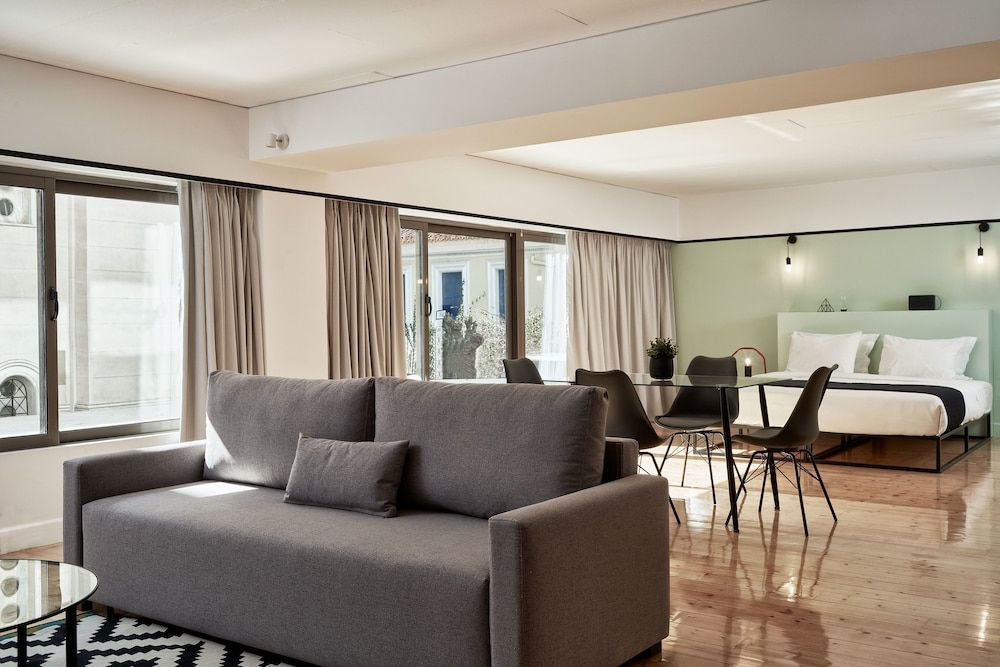 MONO Lofts King Studio 4