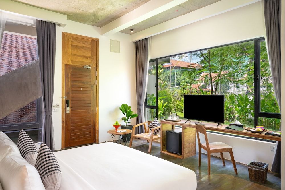 Phka Chan Hotel Deluxe Double with Balcony 10