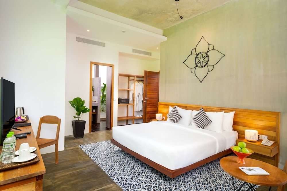 Phka Chan Hotel Deluxe Double with Balcony 4