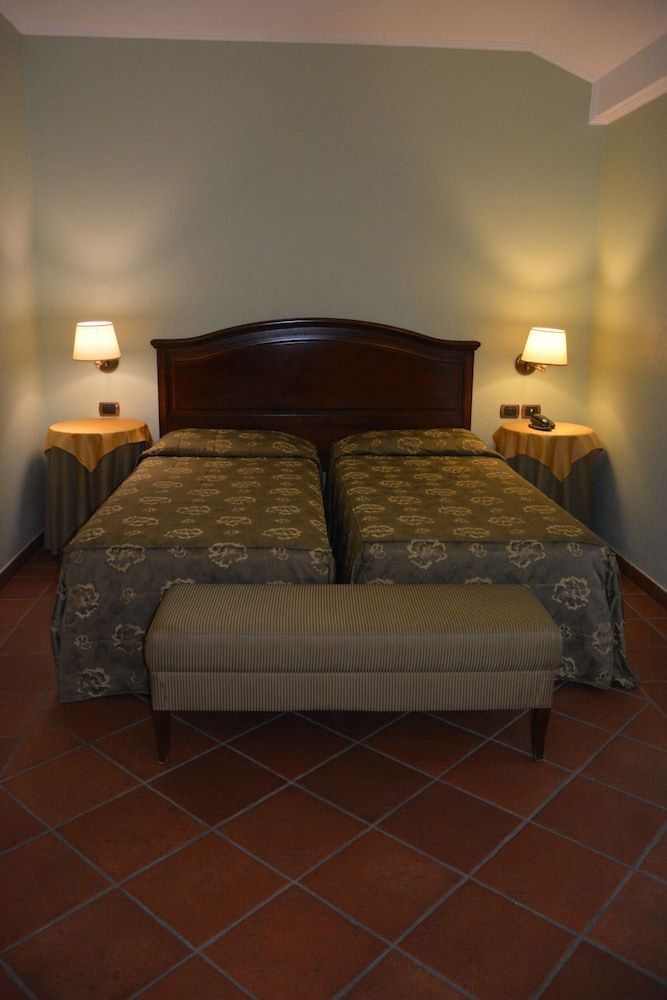Romantic Hotel Furno Classic Twin Room 3