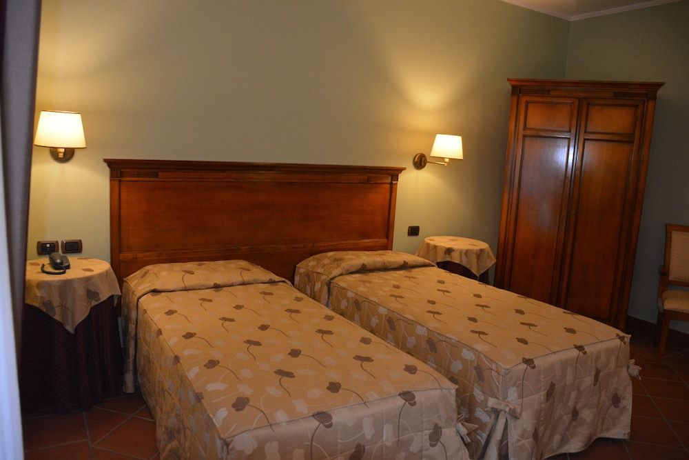 Romantic Hotel Furno Classic Twin Room 2