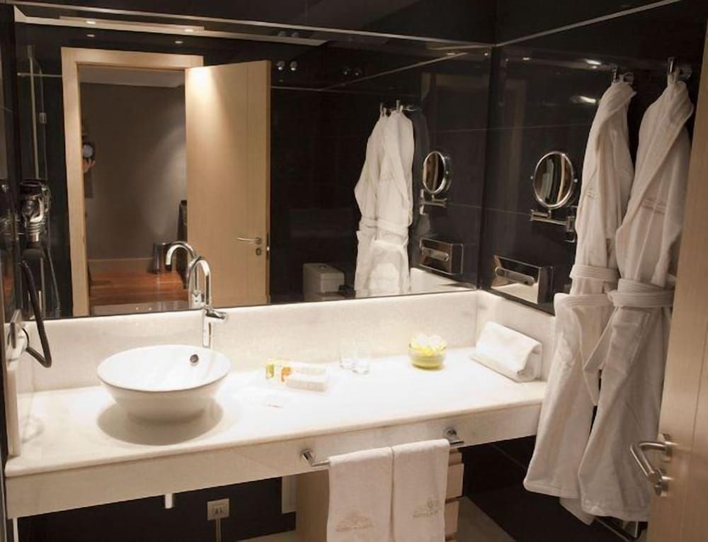 Nexus Valladolid Suites & Hotel Suite, Kitchen 4