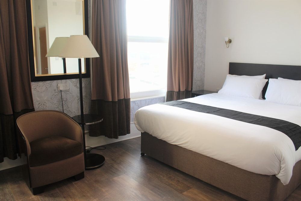 Park Hotel & Apartments Superior Double Room 2