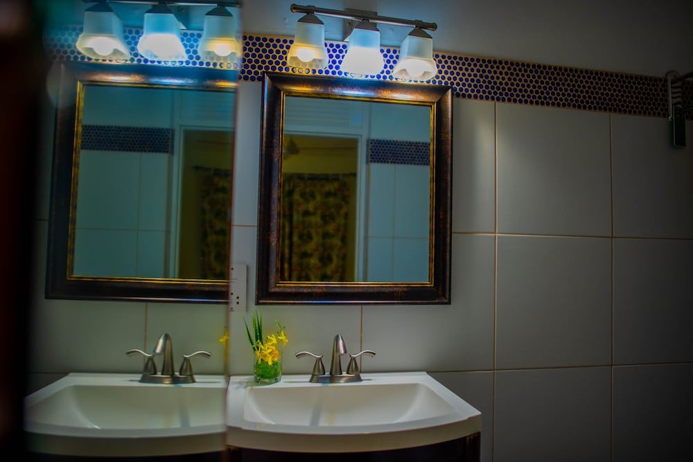 Ocean's Edge Lodge Restaurant & Bar C Standard Room, Balcony 5