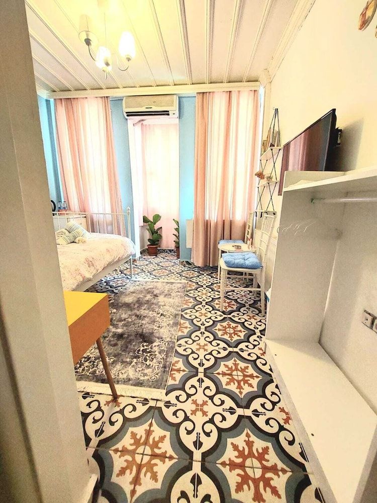 La Bella Hotel Deluxe Room 16