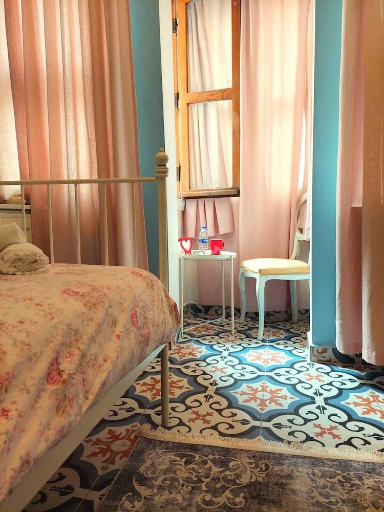 La Bella Hotel Deluxe Room 11