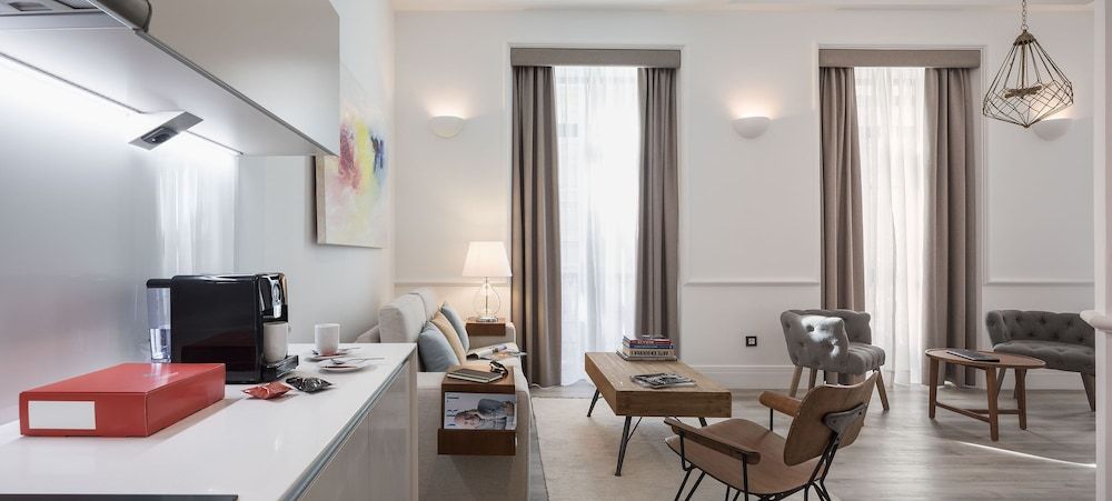 Puerta Catedral Holiday Suites Design Studio Suite, Balcony 17