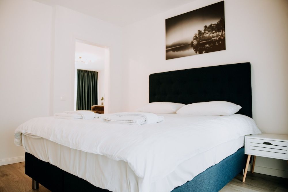 Grand Penthouse, King and 2 Sofa Bed, City View, Balcony/Patio