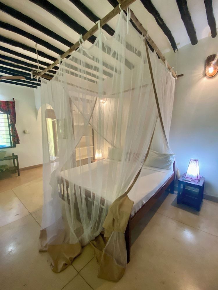 Mangrove Lodge Comfort Double or Twin Room, 1 Bedroom, Non Smoking, Garden View 4