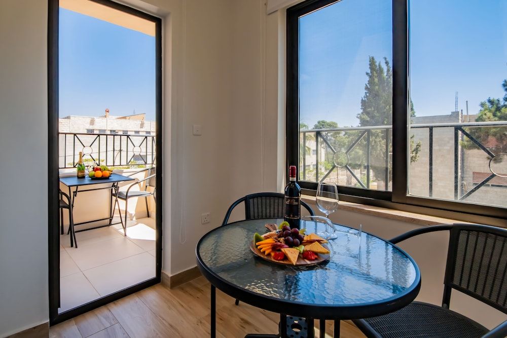 undefined Canary Hotel 8