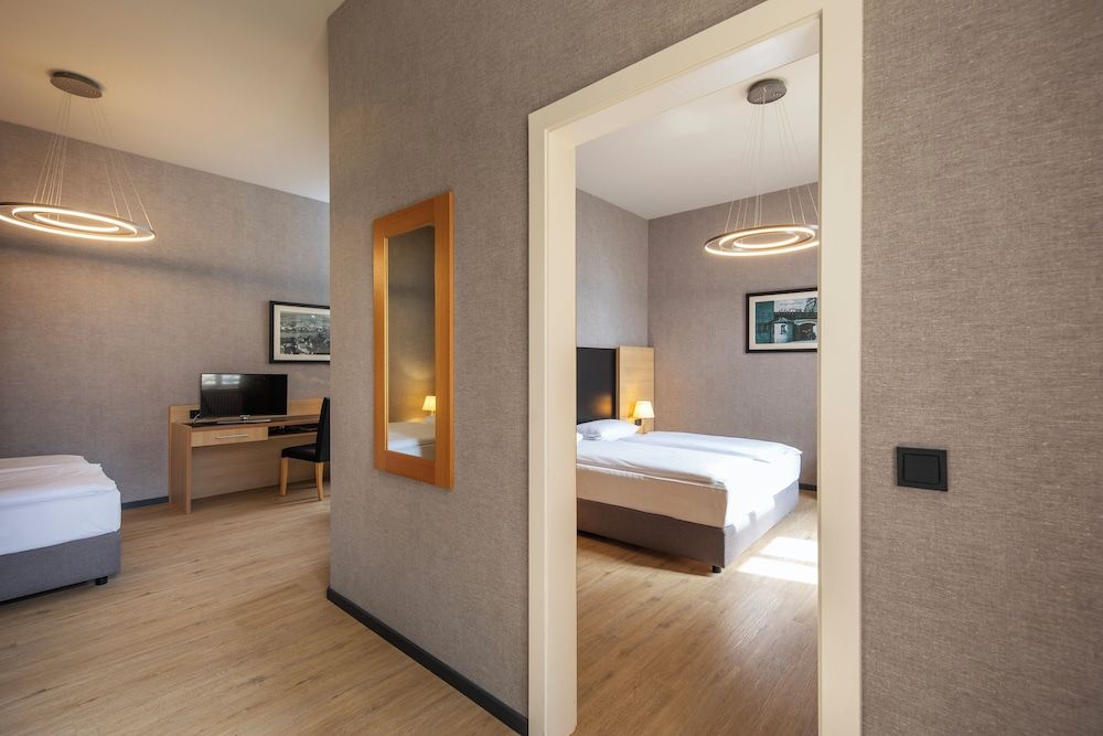 Roomingtons Franziskushöhe Lohr Single Room, Valley View 5