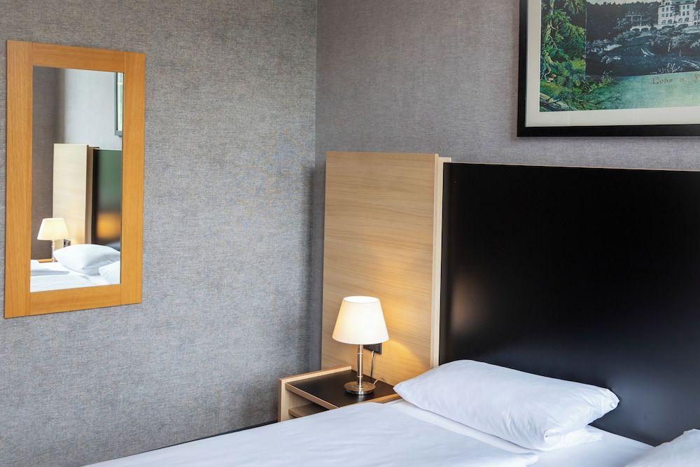 Roomingtons Franziskushöhe Lohr Double Room, Valley View 2