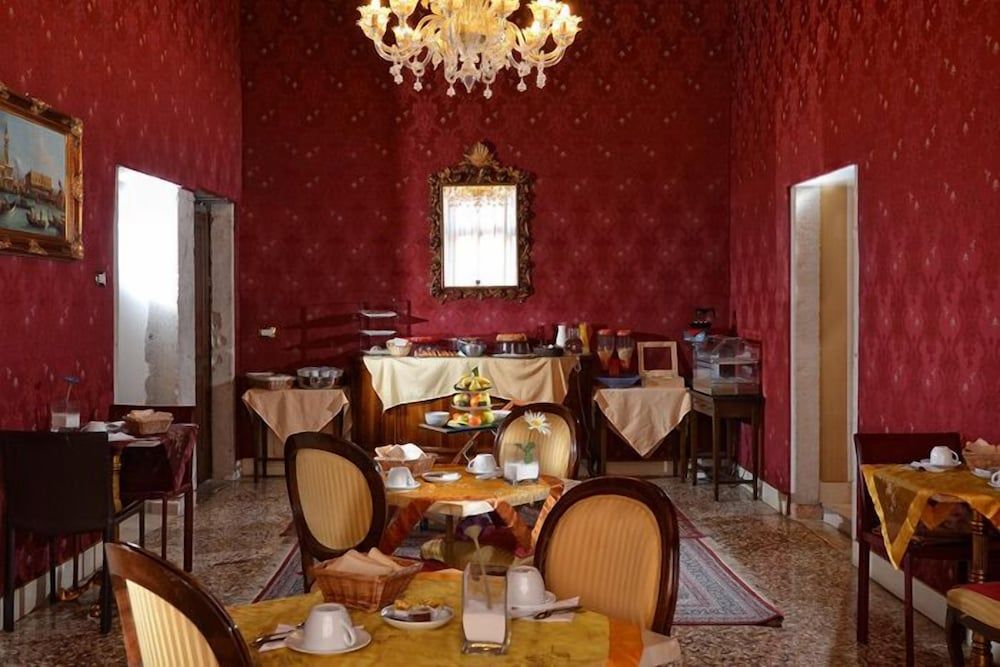 undefined Residenza Hotel San Maurizio 8