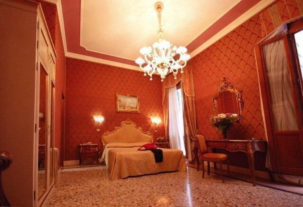 undefined Residenza Hotel San Maurizio 3
