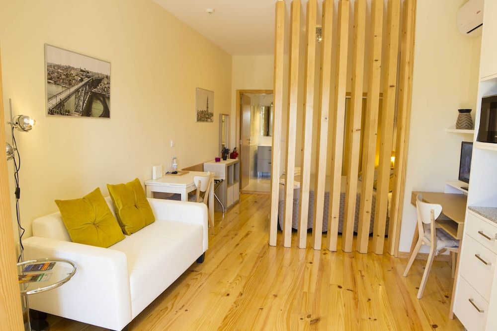 Cedofeita Back Garden Deluxe Studio, 1 Double Bed, Balcony (1T) 5